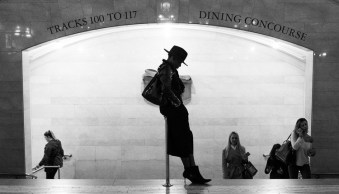 8 Advanced Street Photography Tips to Level Up Your Shots