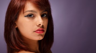Beauty Dish Photography: The Essential Guide (+ 5 Lighting Setups)
