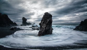 7 Coastal Landscape Photography Tips (+ Examples)