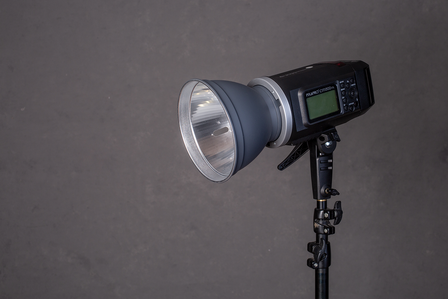 monolight studio strobe